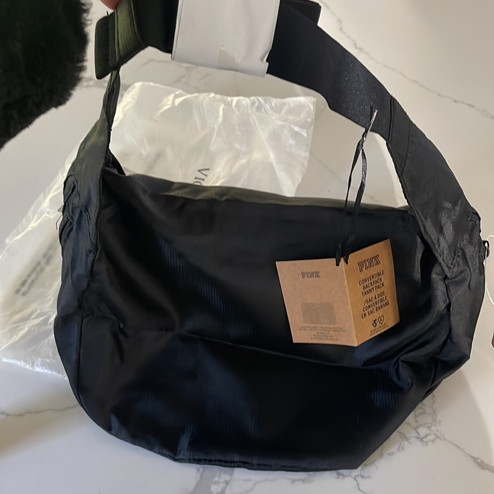 *BNWT Backpack/Fanny Pack - Picture 3 of 6